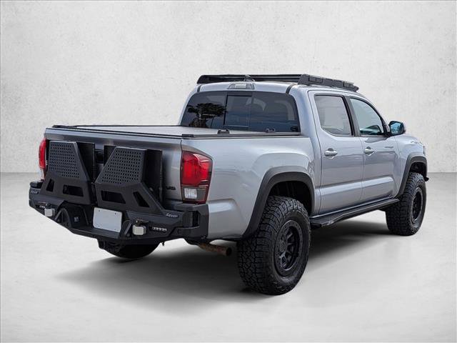 Used 2019 Toyota Tacoma TRD Off-Road w/ Technology Package AWD/4WD image 5