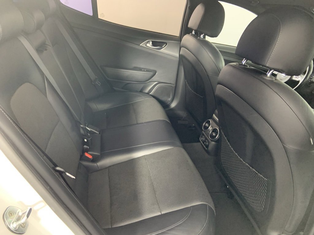 Used 2018 Kia Stinger GT image 17