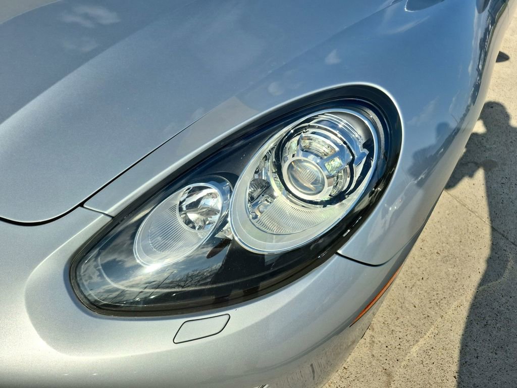 Used 2016 Porsche Panamera S image 10