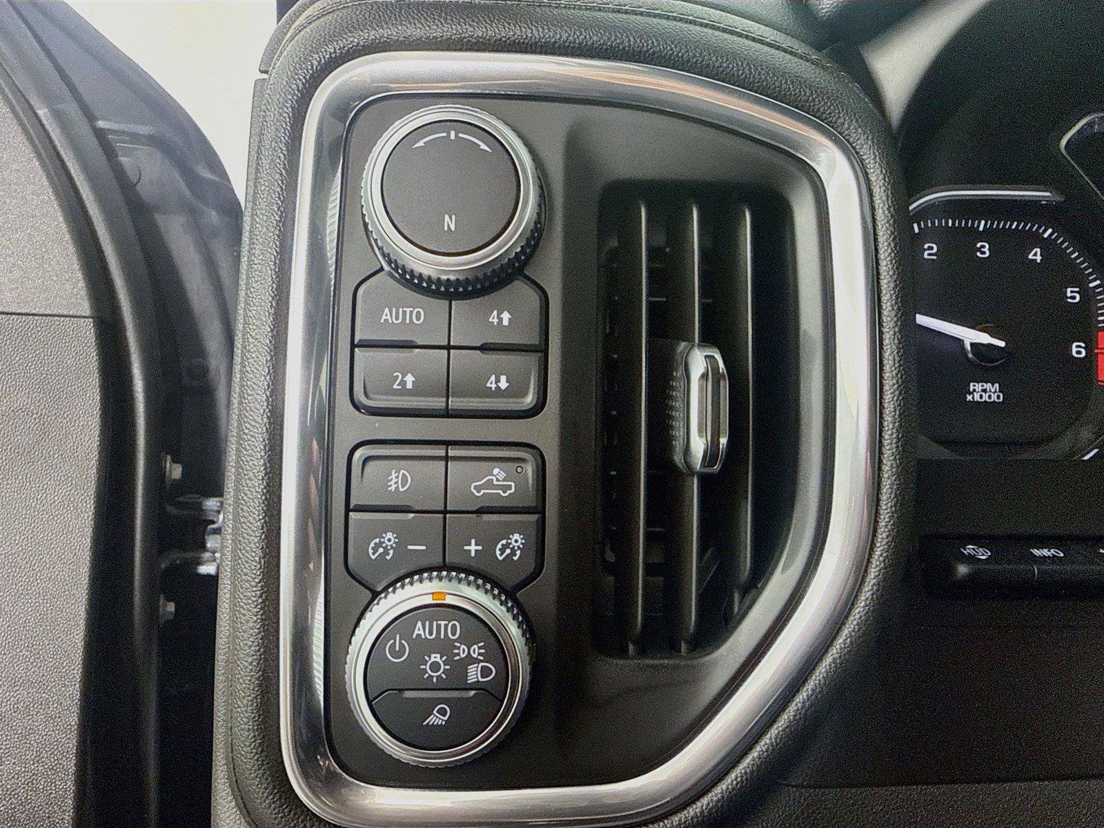 Used 2019 GMC Sierra 1500 AT4 w/ AT4 Premium Package AWD/4WD image 13