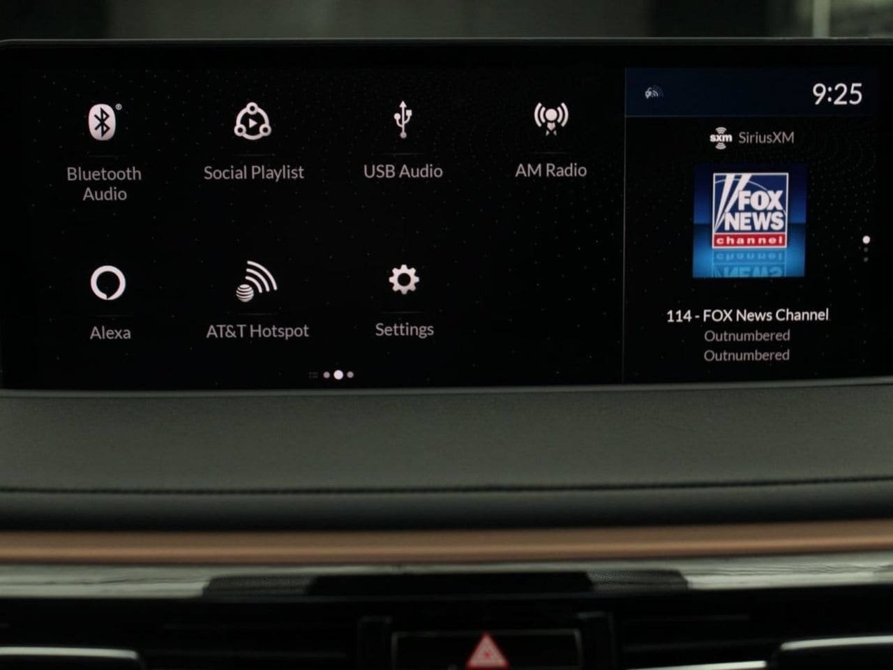 Certified 2024 Acura MDX w/ Technology Package FWD image 25
