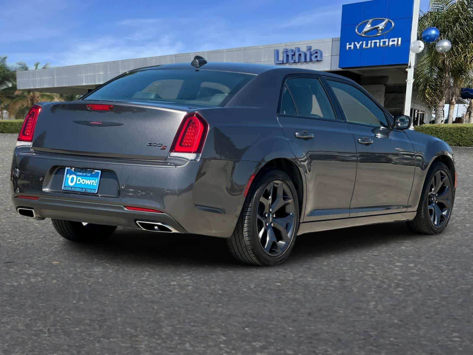 Used 2023 Chrysler 300 S RWD image 3