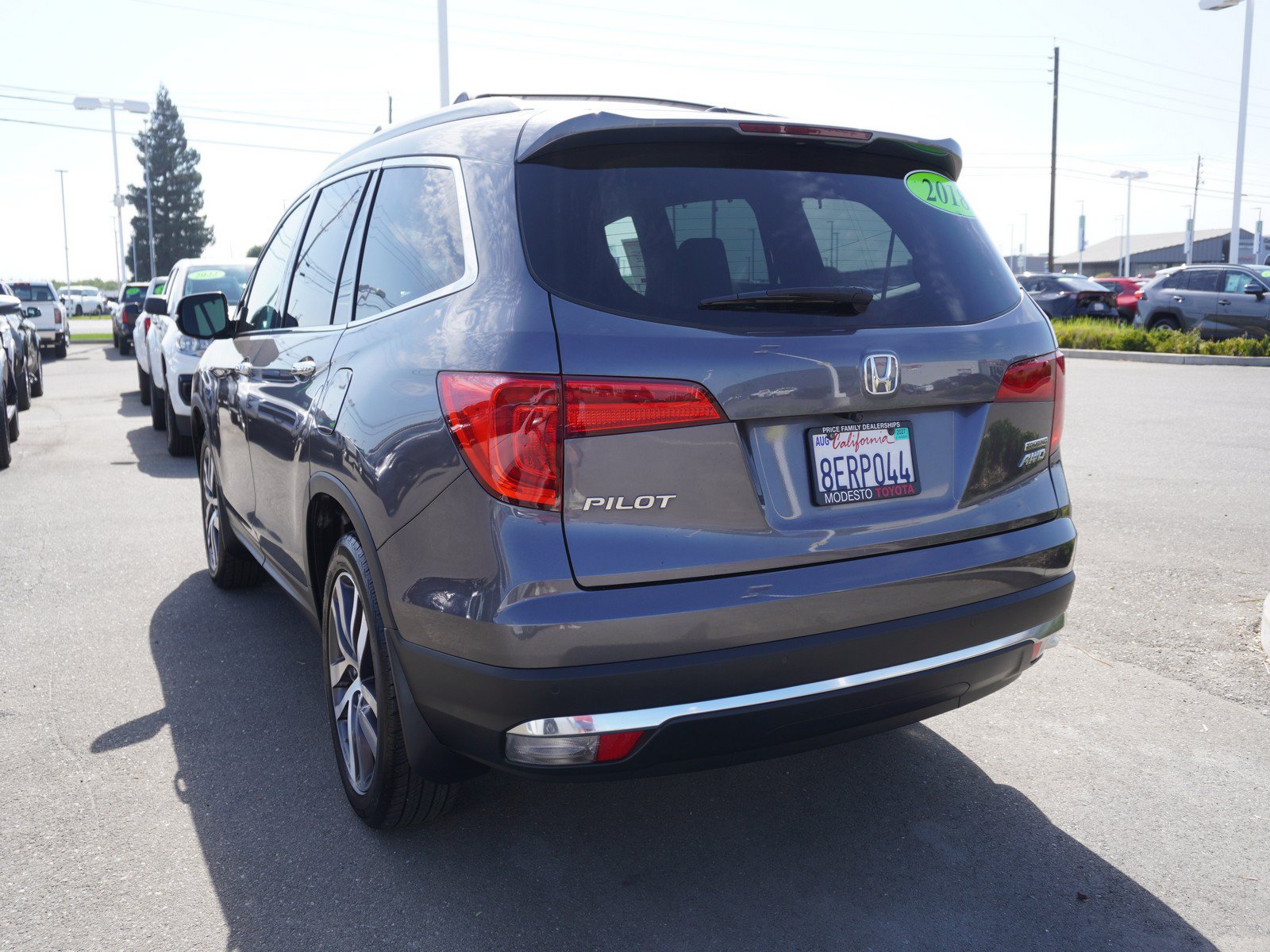 Used 2018 Honda Pilot Touring image 8