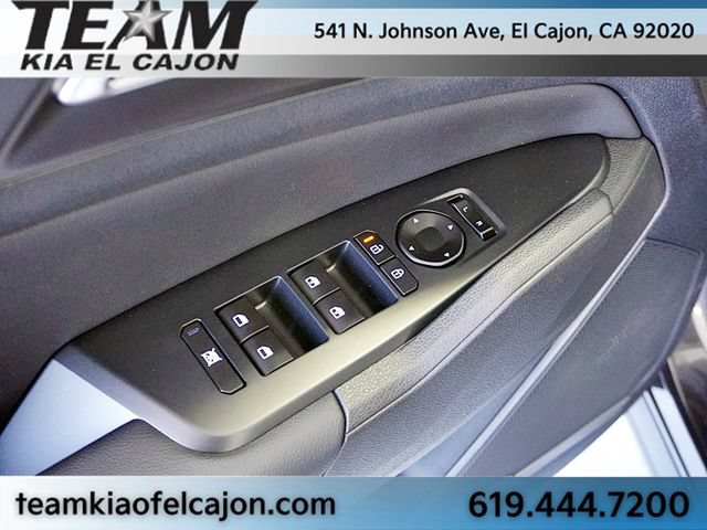 New 2026 Kia Sportage EX w/ EX Panorama Roof Package FWD image 29