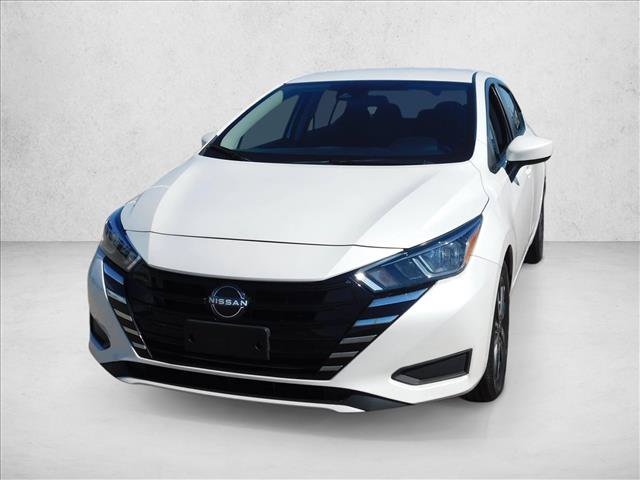 Used 2024 Nissan Versa SV FWD image 2