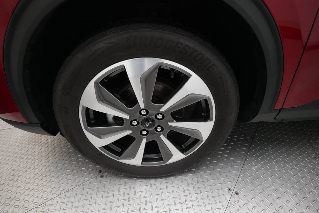 Used 2024 Ford Escape Platinum AWD/4WD image 27