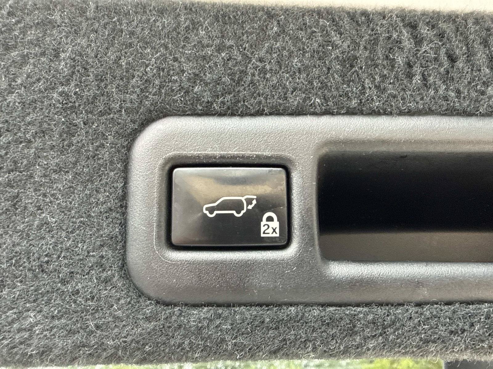 Used 2016 Lexus RX 450h AWD w/ Cold Weather Package image 11