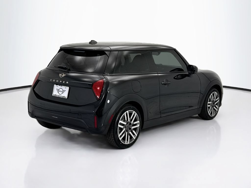New 2026 MINI Cooper 2-Door Hardtop FWD image 5