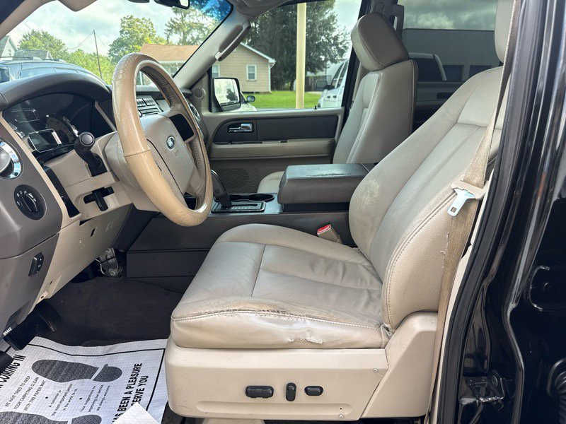 Used 2008 Ford Expedition XLT image 11