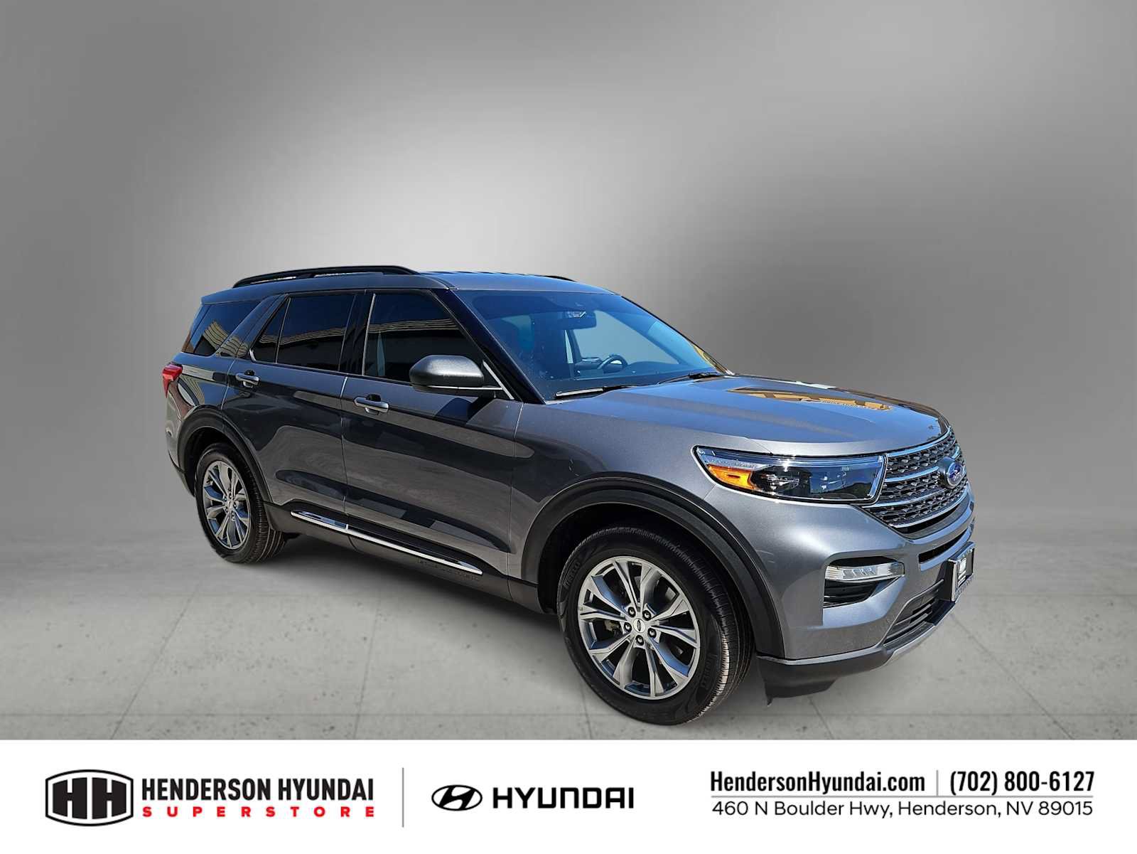 Used 2023 Ford Explorer XLT w/ Equipment Group 202A RWD image 2