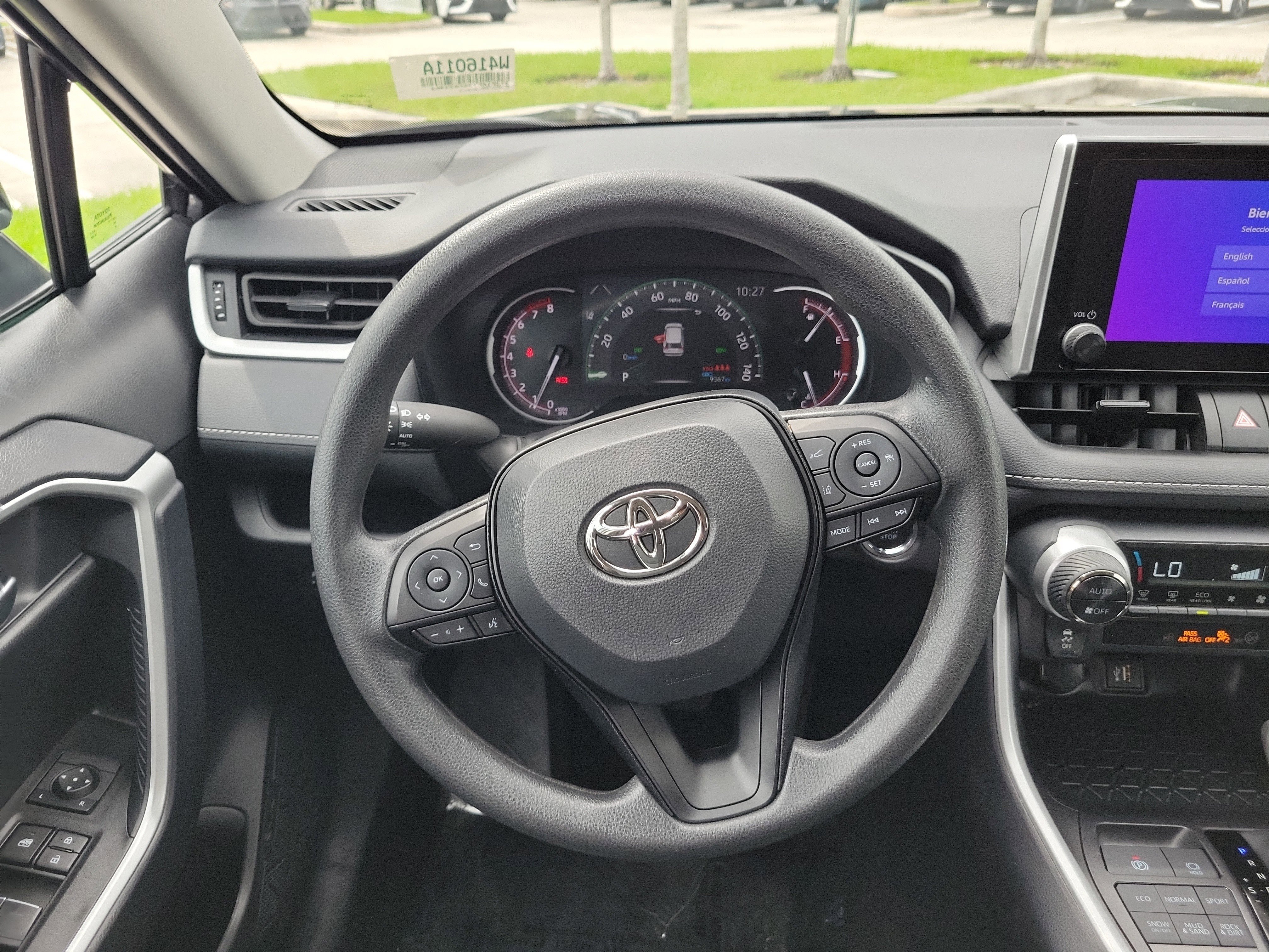 Certified 2025 Toyota RAV4 XLE AWD/4WD image 17