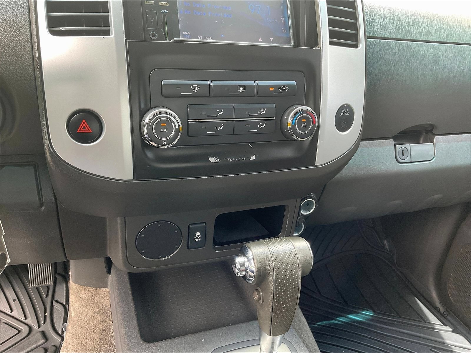 Used 2013 Nissan Xterra S RWD image 16