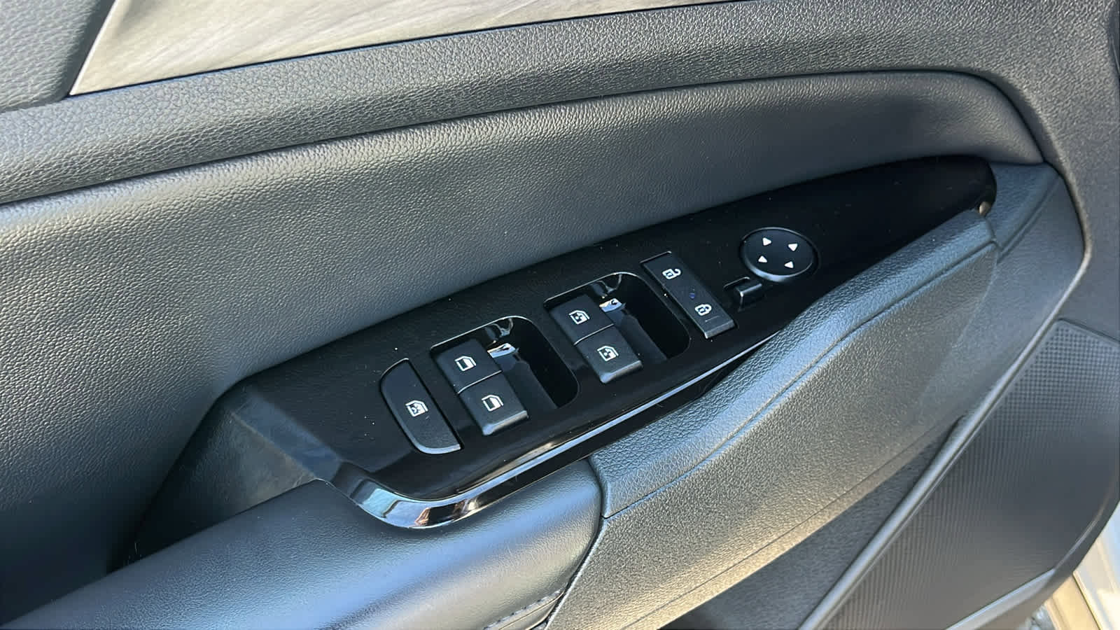 Used 2023 Kia Sportage X-Line AWD/4WD image 23