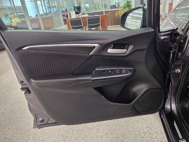 Used 2018 Honda Fit EX image 25