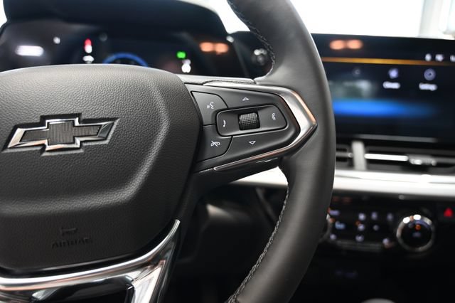 New 2026 Chevrolet Trax LT w/ Sunroof Package FWD image 24
