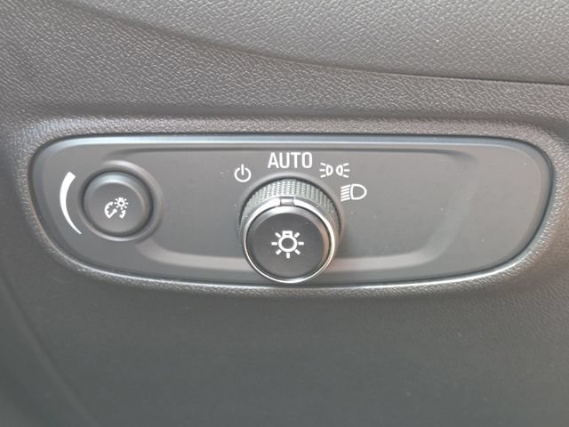 Used 2024 Chevrolet Equinox RS FWD image 12