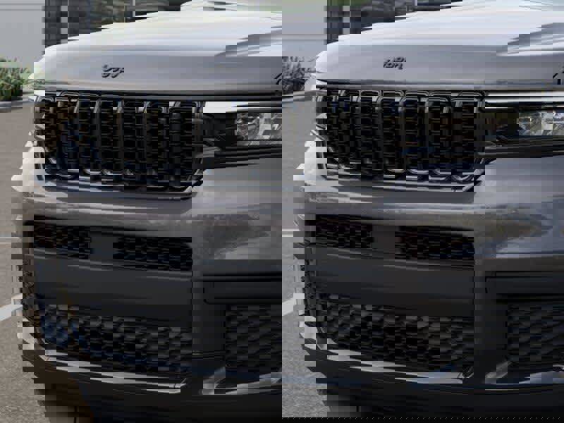 New 2025 Jeep Grand Cherokee L Altitude image 87