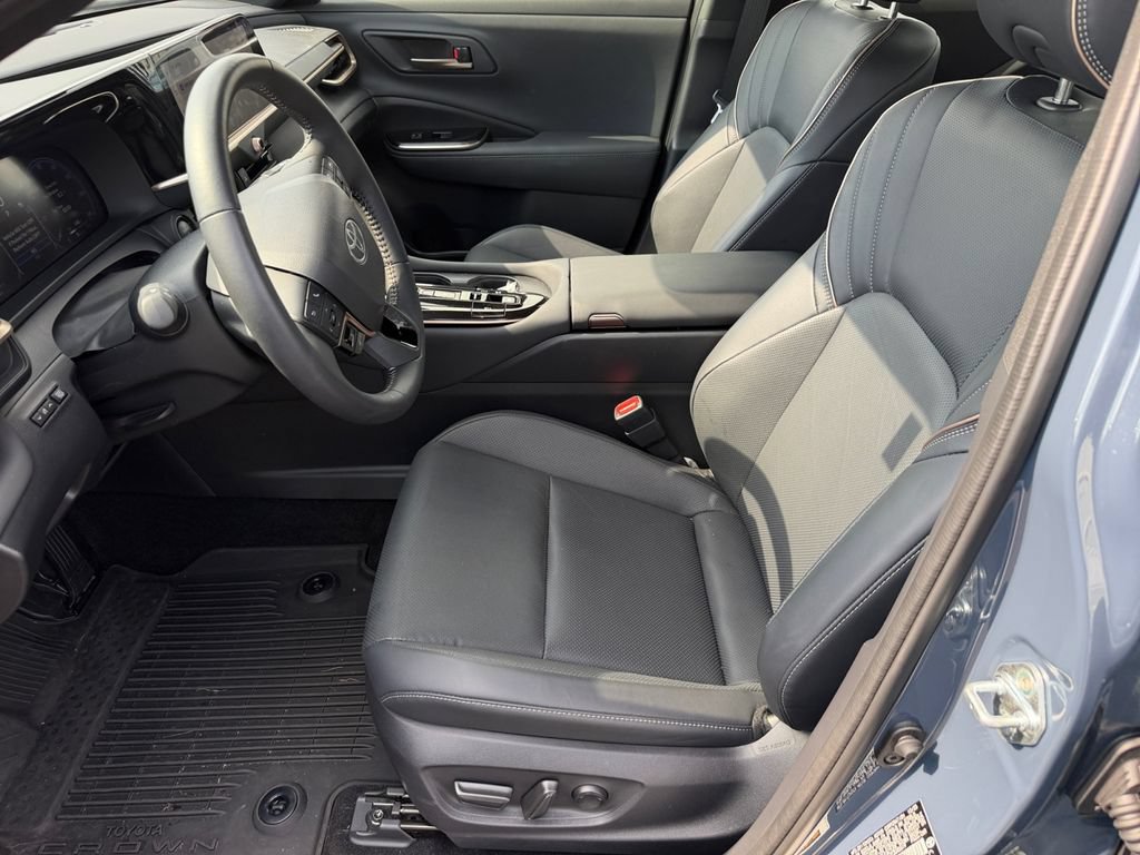Used 2026 Toyota Crown AWD/4WD image 24