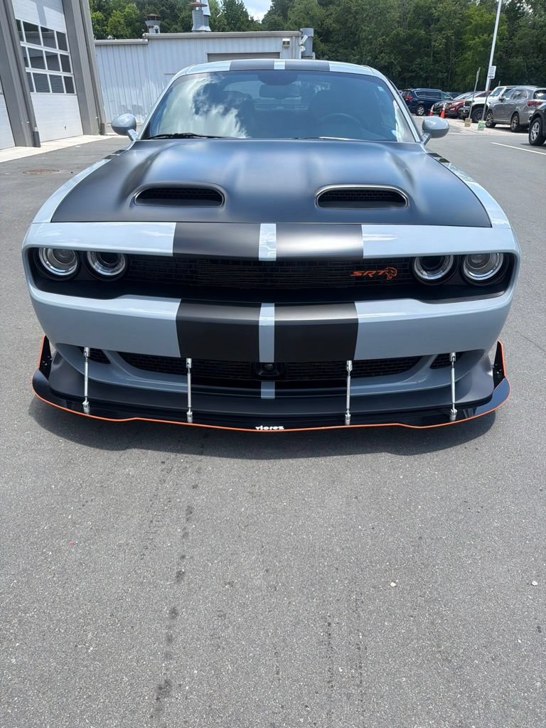 Used 2022 Dodge Challenger SRT Hellcat RWD image 4