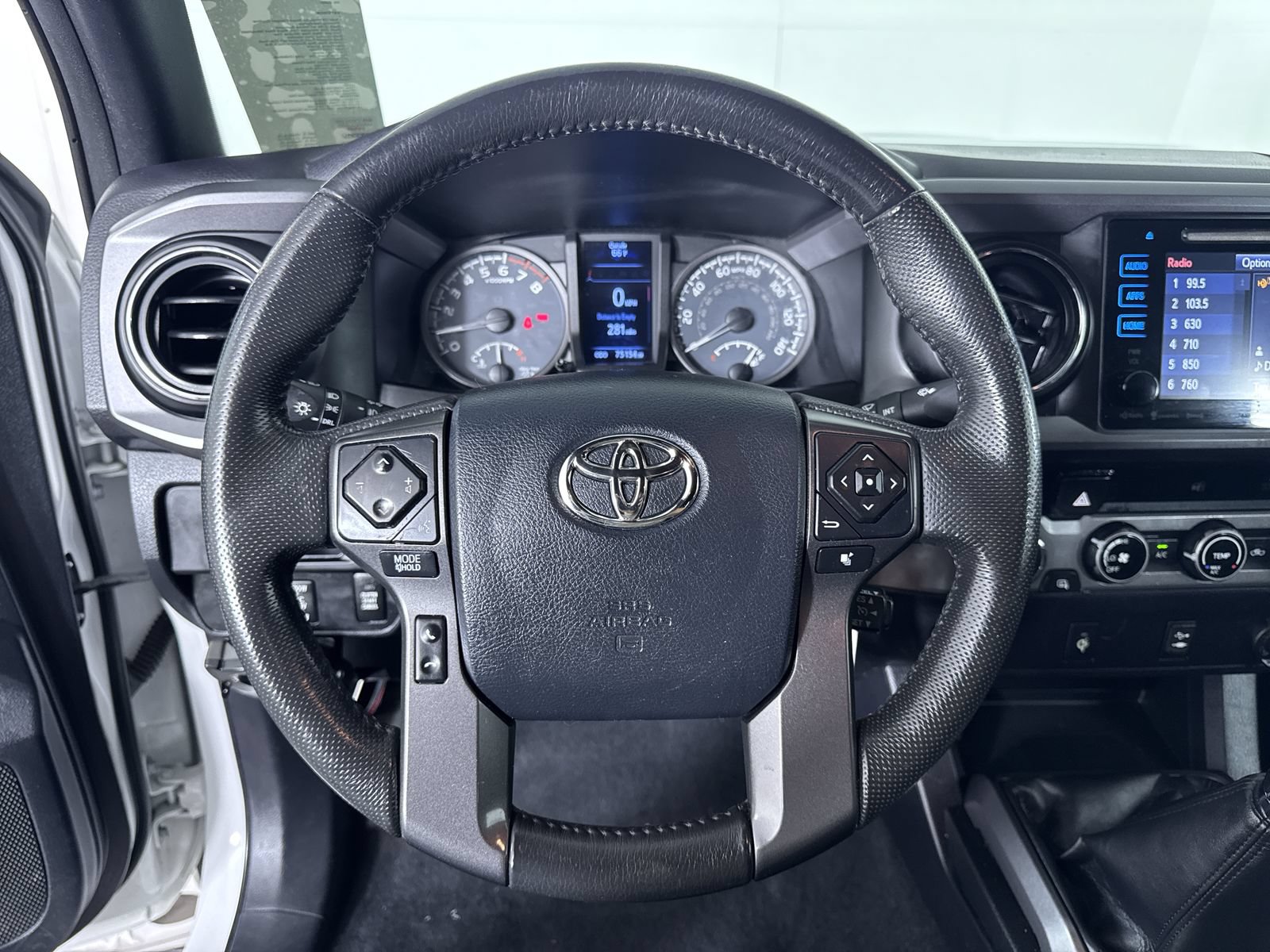 Used 2016 Toyota Tacoma TRD Sport w/ Towing Package AWD/4WD image 16