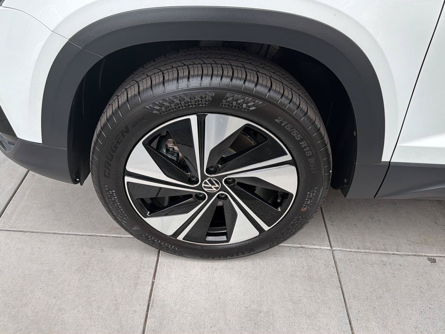 Certified 2023 Volkswagen Taos SE AWD/4WD image 9