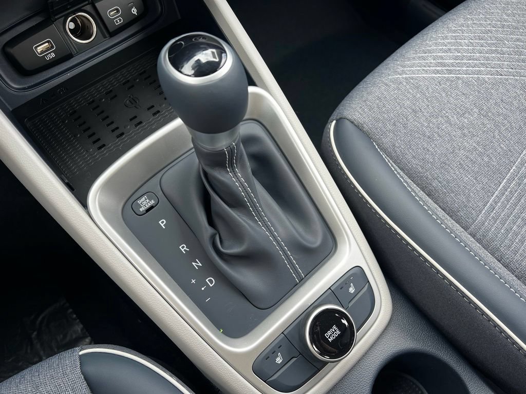 New 2026 Hyundai Venue SEL FWD image 40