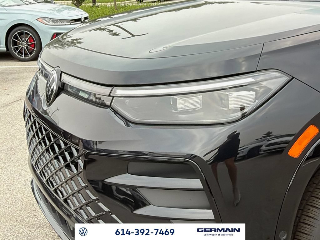 New 2026 Volkswagen Tiguan SE R-Line AWD/4WD image 13