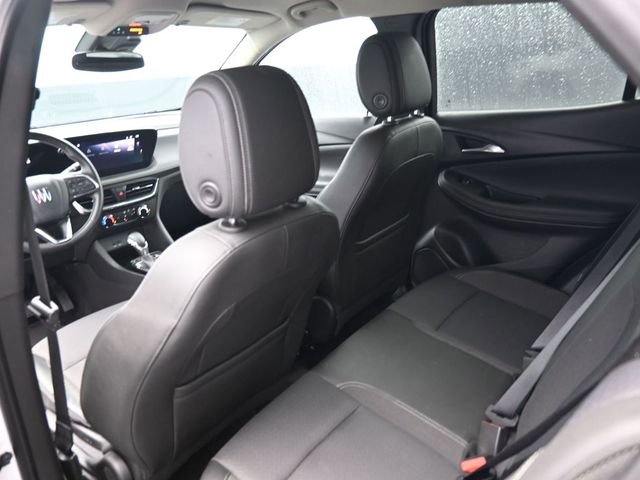 Used 2025 Buick Encore GX Preferred image 32