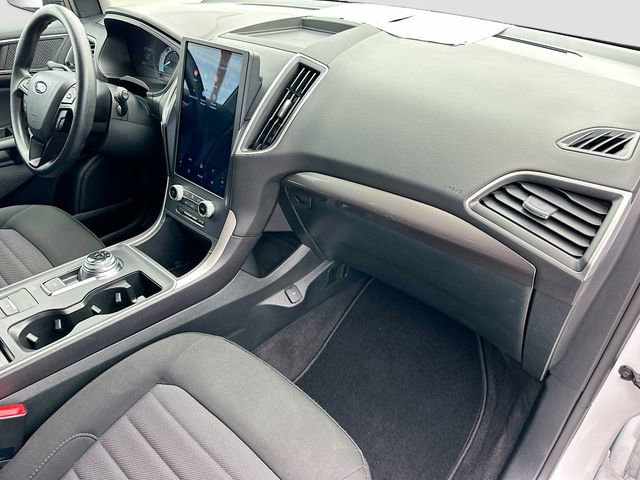 Used 2024 Ford Edge SE w/ Black Appearance Package image 27