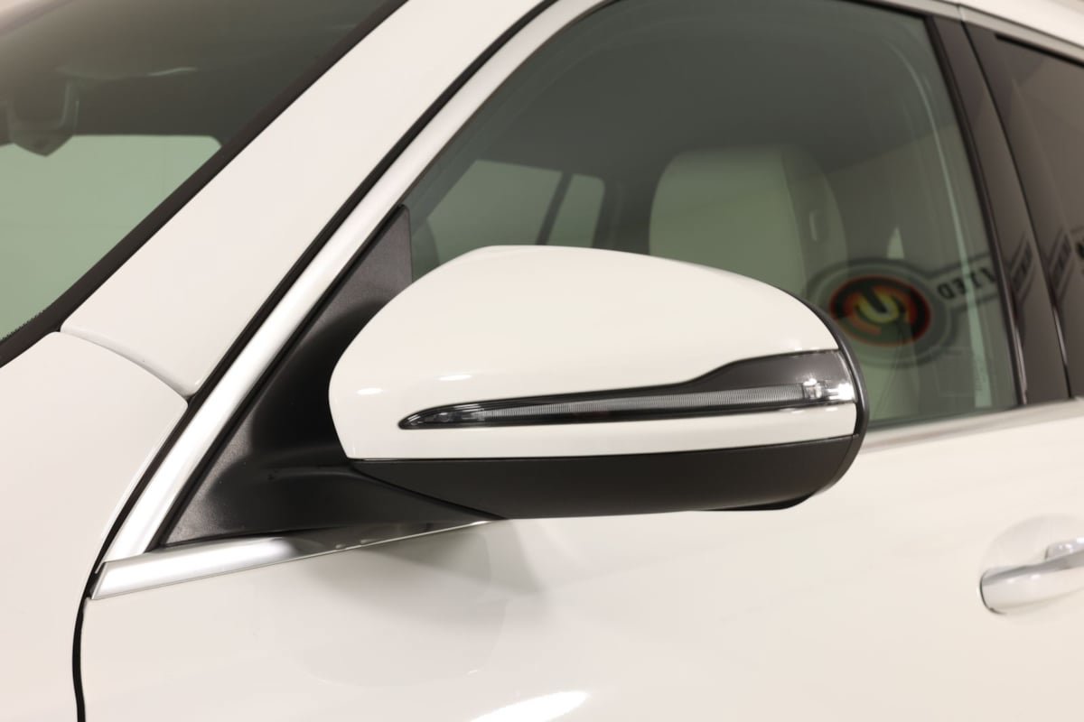 Used 2025 Mercedes-Benz GLB 250 4MATIC image 45