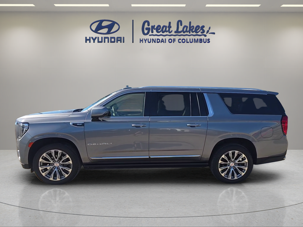 Used 2021 GMC Yukon XL Denali w/ Denali Premium Package AWD/4WD image 8
