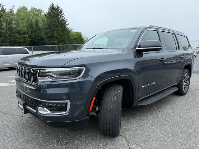 New 2025 Jeep Wagoneer 4WD w/ Premium Group I image 3