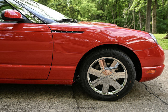 Used 2002 Ford Thunderbird RWD image 11
