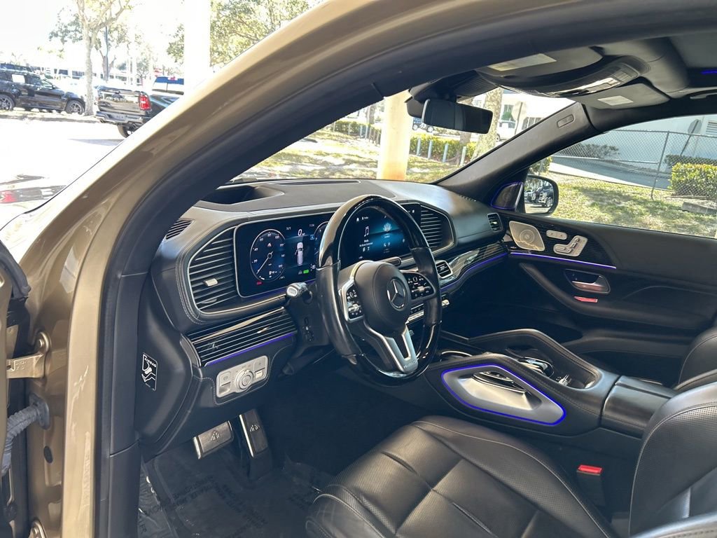 Used 2021 Mercedes-Benz Maybach GLS 600 4MATIC image 6