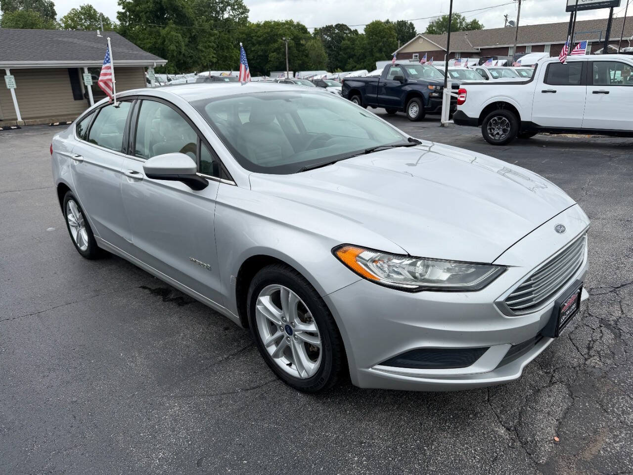 Used 2018 Ford Fusion S FWD image 4