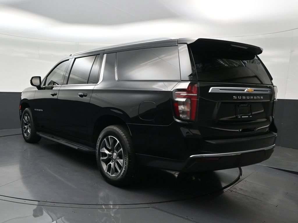 Used 2023 Chevrolet Suburban LT RWD image 3