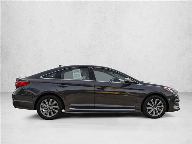 Certified 2021 Hyundai Elantra SEL FWD image 4