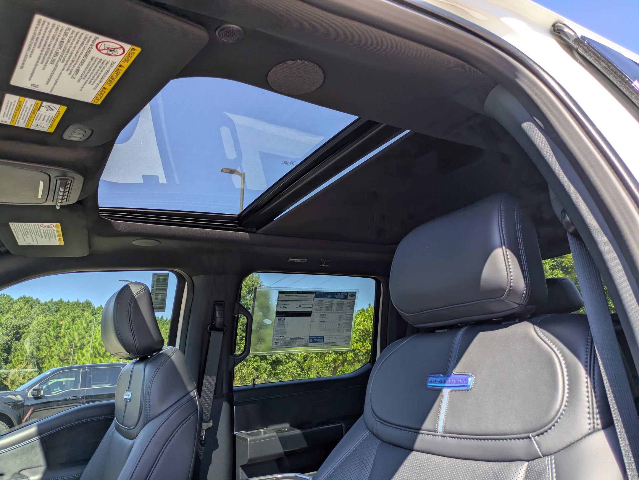 New 2026 Ford F250 Platinum w/ Tremor Off-Road Package image 28