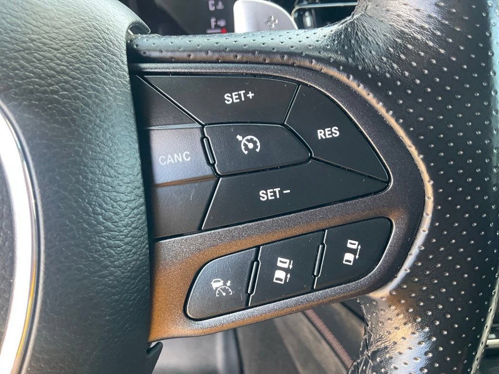 Used 2021 Dodge Durango R/T w/ Tow 'N Go Package AWD/4WD image 12