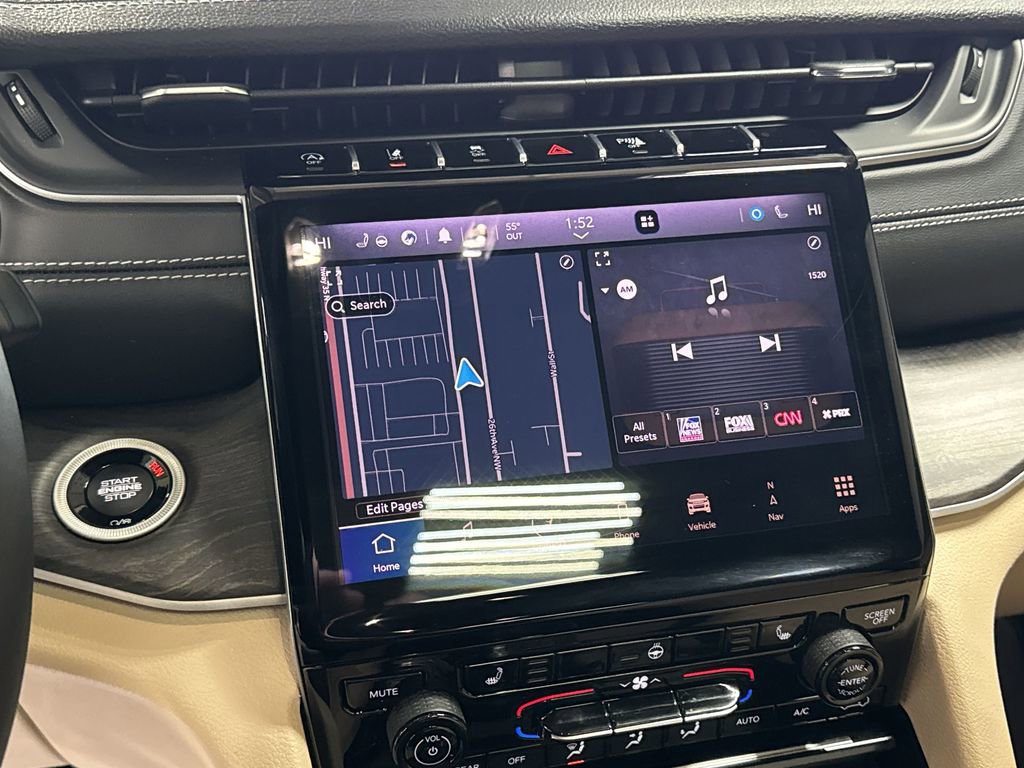 Used 2025 Jeep Grand Cherokee Limited image 19