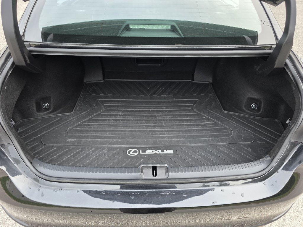 Certified 2024 Lexus ES 300h F Sport FWD image 33