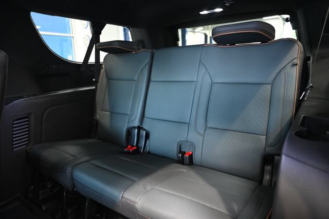 New 2026 GMC Yukon XL AT4 w/ AT4 Premium Plus Package AWD/4WD image 14
