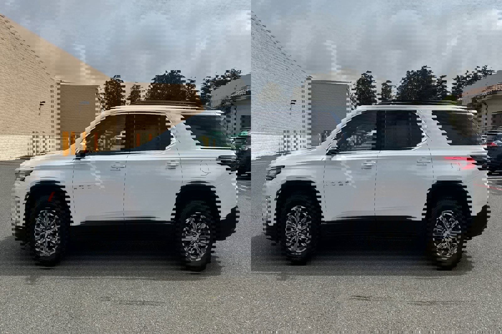 Used 2023 Chevrolet Traverse LT image 7