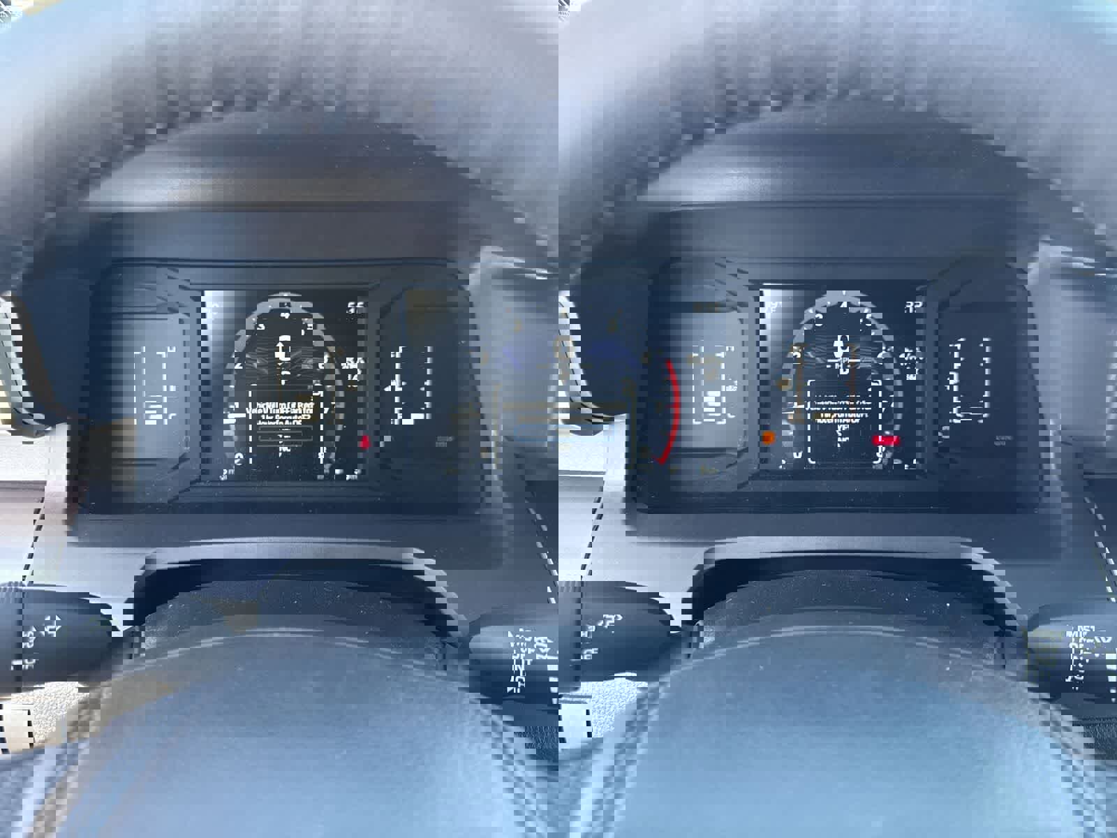 Used 2025 Toyota Tacoma SR5 image 29