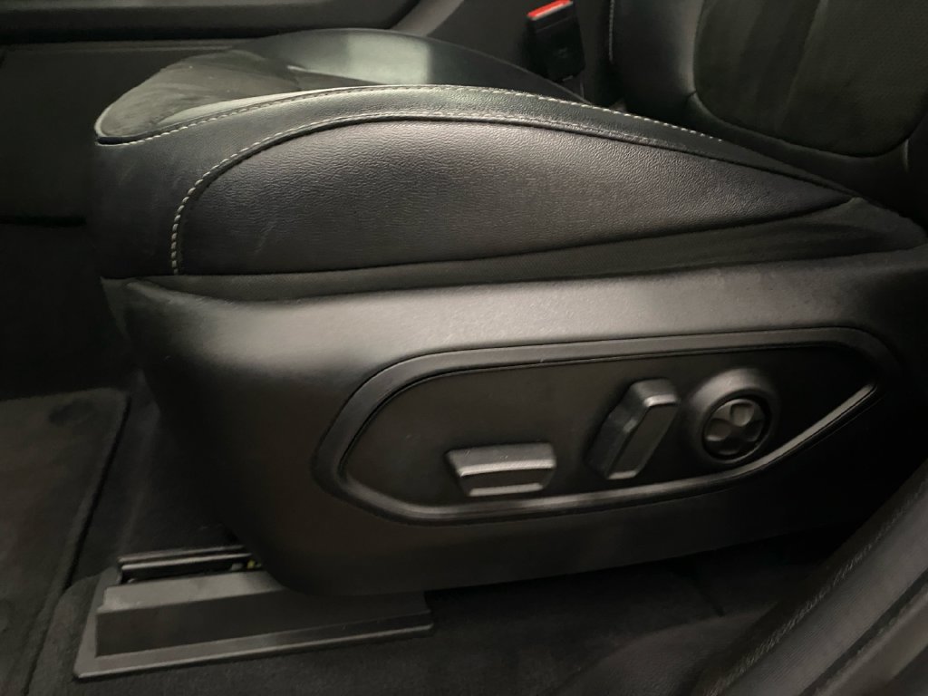 Certified 2023 Jeep Grand Cherokee L Altitude AWD/4WD image 22