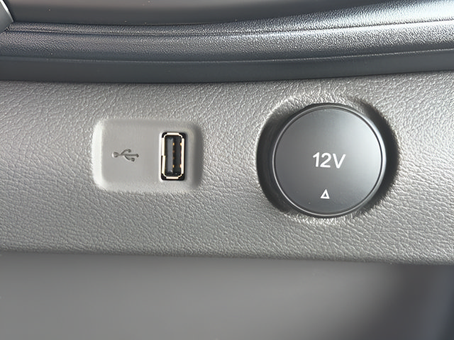 New 2026 Ford Transit 250 148 High Roof AWD image 4