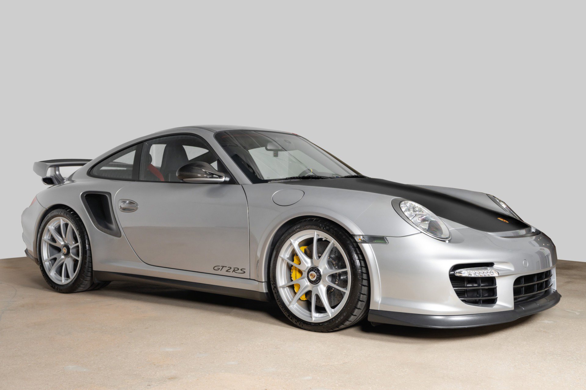 Used 2011 Porsche 911 GT2 RS image 12