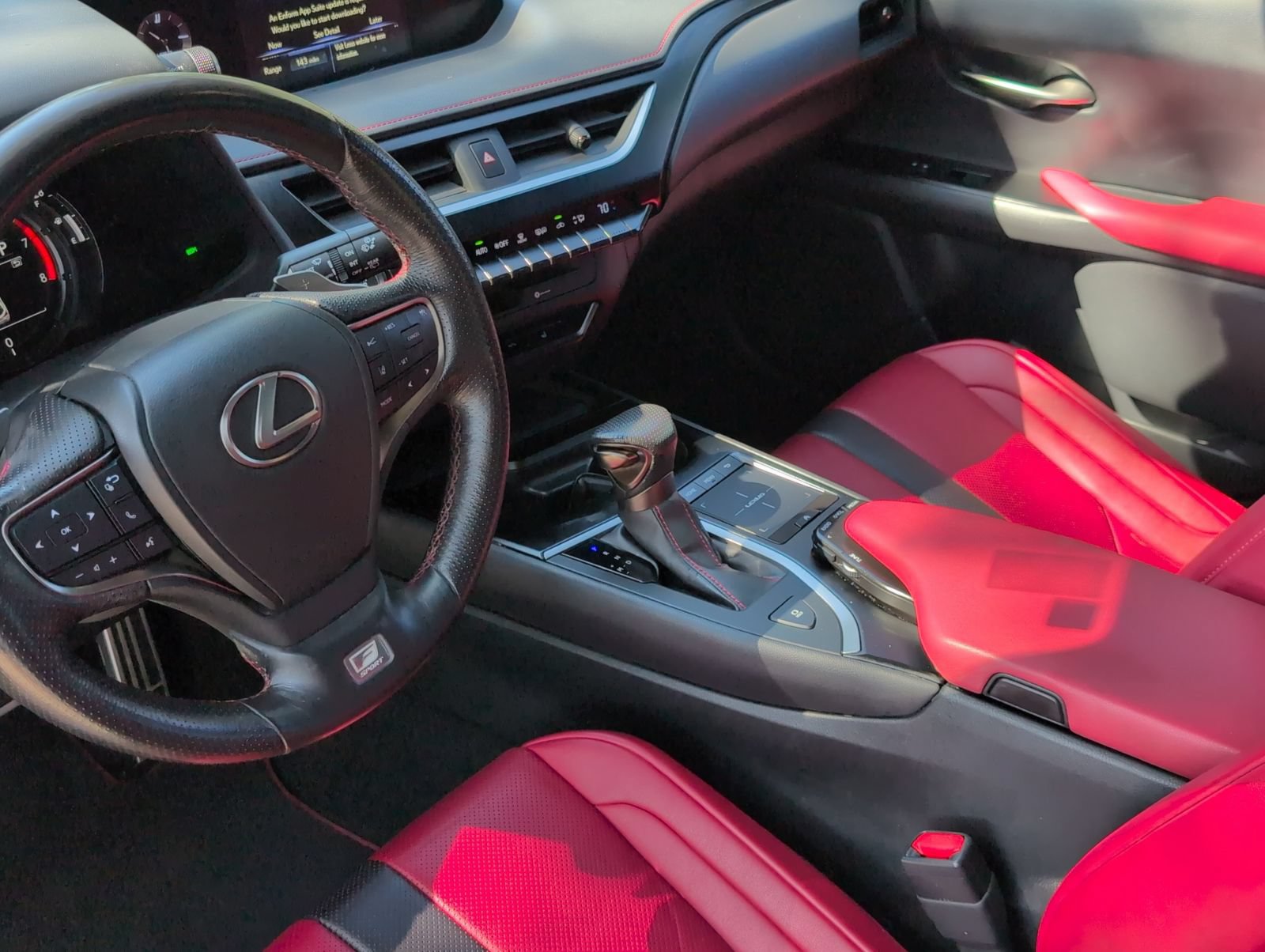 Used 2019 Lexus UX 200 F Sport w/ F Sport Premium Package FWD image 6