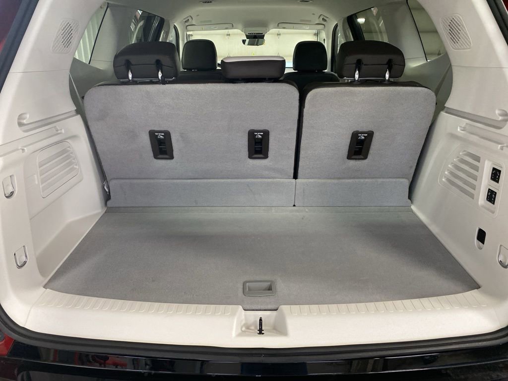 Certified 2024 GMC Acadia Denali w/ Super Cruise Package image 14