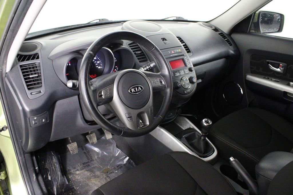 Used 2012 Kia Soul + image 18